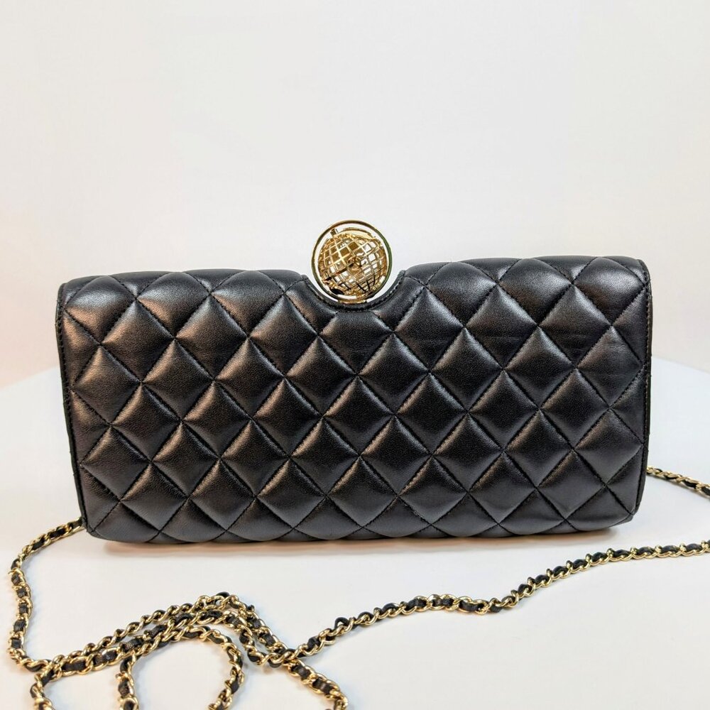 Chanel Vintage Rare "Around The World" Chain Clutch Crossbody Bag - Picture 6 of 16